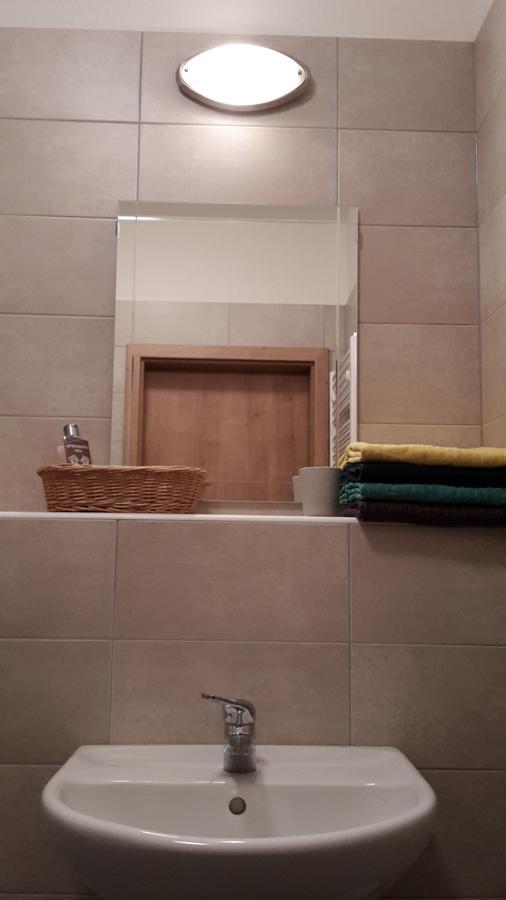Pod Kralicim Vrchem Apartment Milovice  Bagian luar foto
