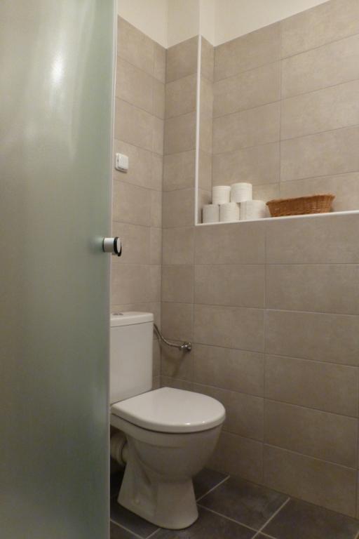 Pod Kralicim Vrchem Apartment Milovice  Bagian luar foto